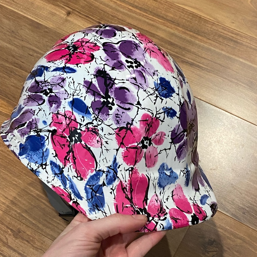 Hydro dipped floral hard hat